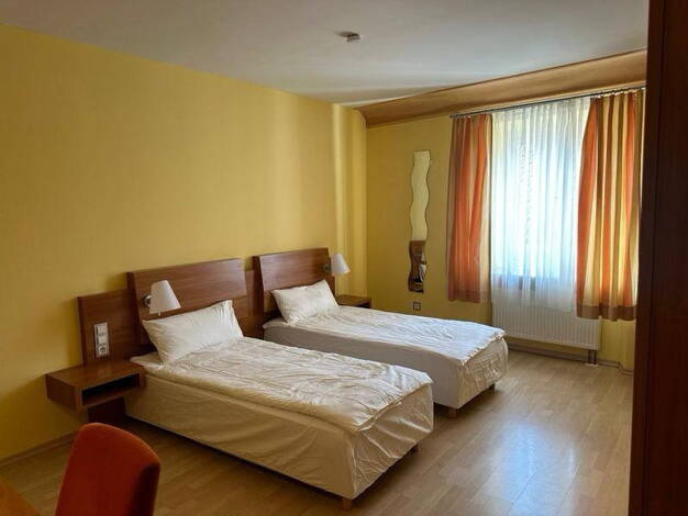 Wohnung zur Miete 5 Zimmer 140 m² 2. Geschoss Greding Greding 91171
