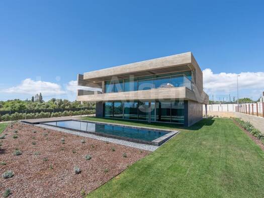 Haus zum Kauf 3.200.000 € 299 m² 1.152 m² Grundstück Luz 8600