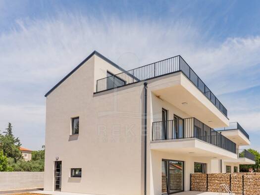 Reihenmittelhaus zum Kauf - Erstbezug 490.000 € 5 Zimmer 211 m² Kornić 51500