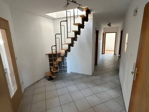 Maisonette zur Miete 1.200 € 5 Zimmer 125 m² Geschoss 1/1 frei ab sofort Untermembach Heßdorf 91093