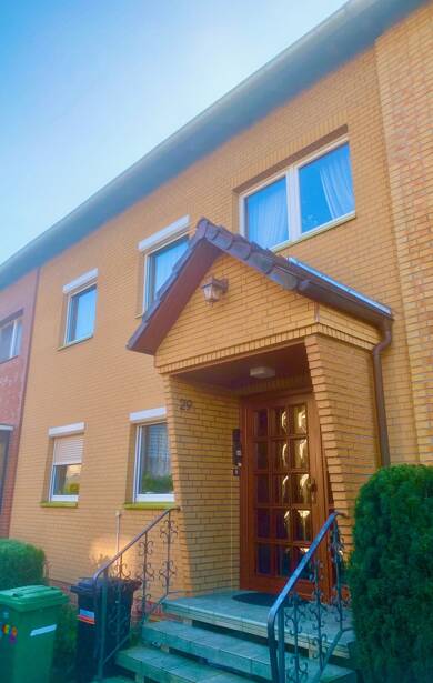 Haus zum Kauf provisionsfrei 209.000 € 7 Zimmer 184 m² 178 m² Grundstück frei ab sofort Lehre Lehre 38165