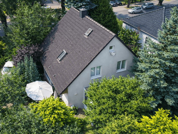 Einfamilienhaus zum Kauf 470.000 € 3,5 Zimmer 112 m² 1.060 m² Grundstück Alt-Hohenschönhausen Berlin 15366
