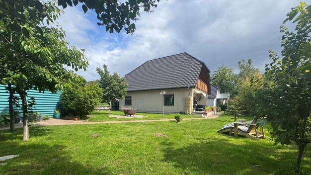 Einfamilienhaus zum Kauf 650.000 € 8 Zimmer 263 m² 828 m² Grundstück Born 18375