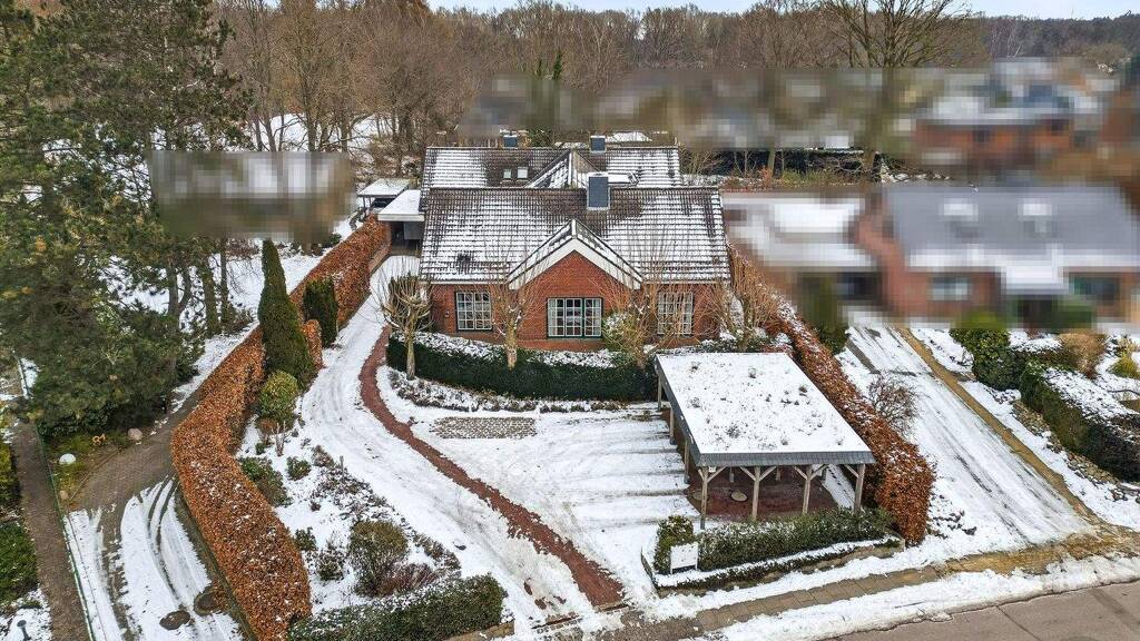 Mehrfamilienhaus zum Kauf als Kapitalanlage geeignet 1.080.000 € 11 Zimmer 500 m² 1.242 m² Grundstück Bad Segeberg 23795