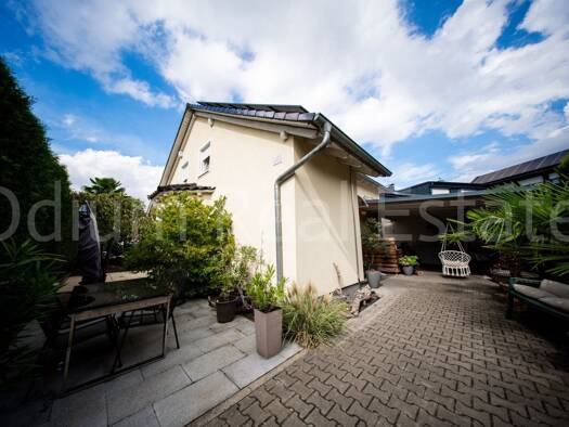 Einfamilienhaus zum Kauf 1.090.000 € 8 Zimmer 210 m² 398 m² Grundstück Neckarauer Waldweg 136 a Neckarau Mannheim 68199