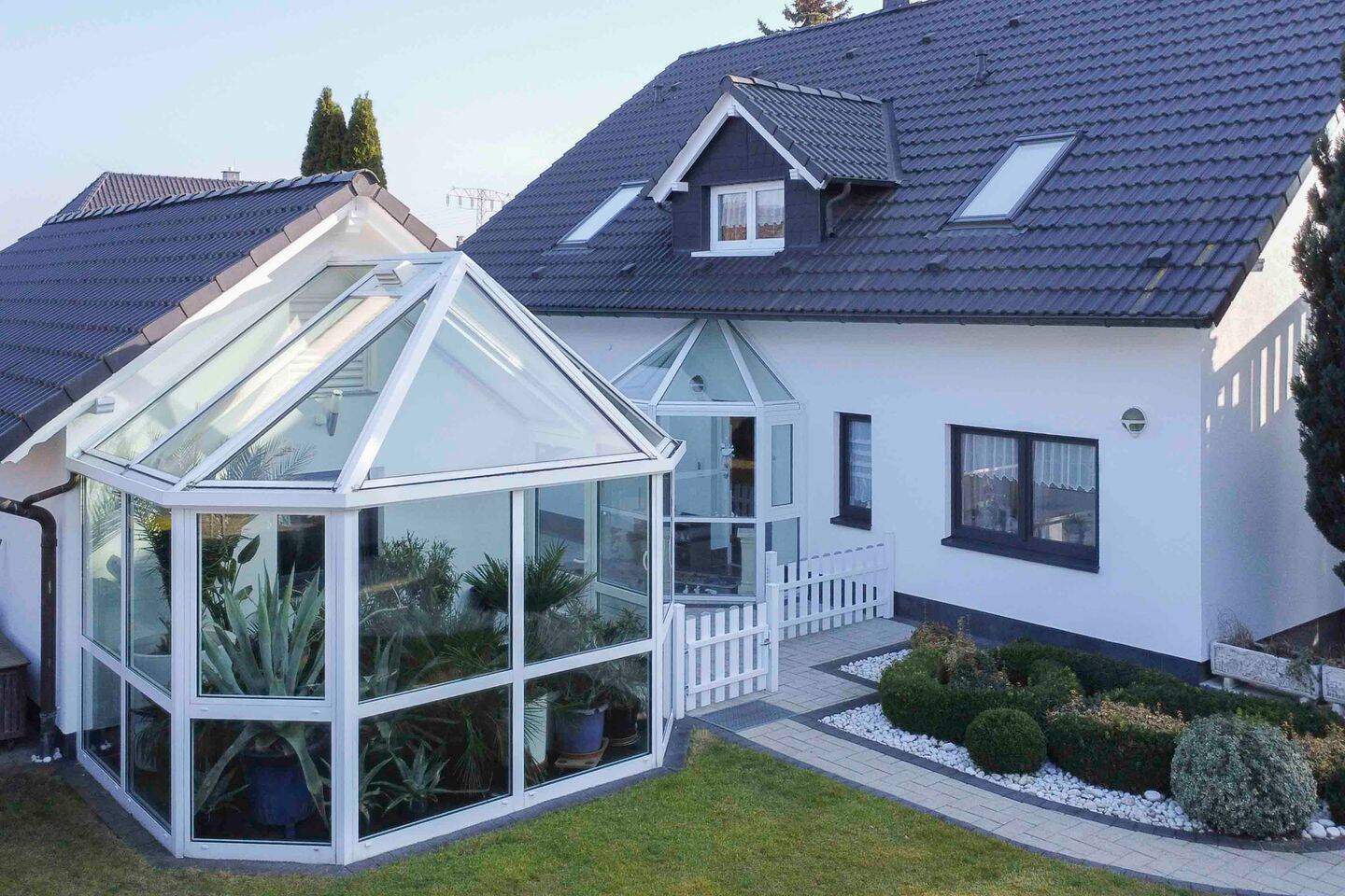 Immobilie in Schwedt/Oder - Exklusives 6-Zimmer-Anwesen mit Wintergarten, Sauna & Weinkeller in Schwedt/Oder - Bild 1