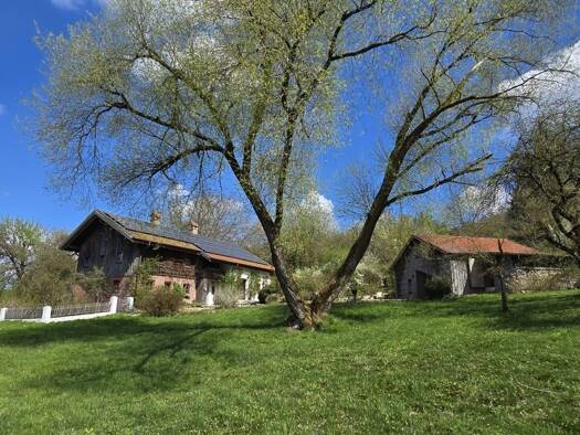Einfamilienhaus zum Kauf 6 Zimmer 200 m² 25.768 m² Grundstück Geretsham Triftern 84371