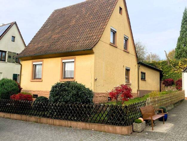 Einfamilienhaus zum Kauf 259.000 € 4,5 Zimmer 98 m² 380 m² Grundstück frei ab sofort Wilferdingen Remchingen 75196