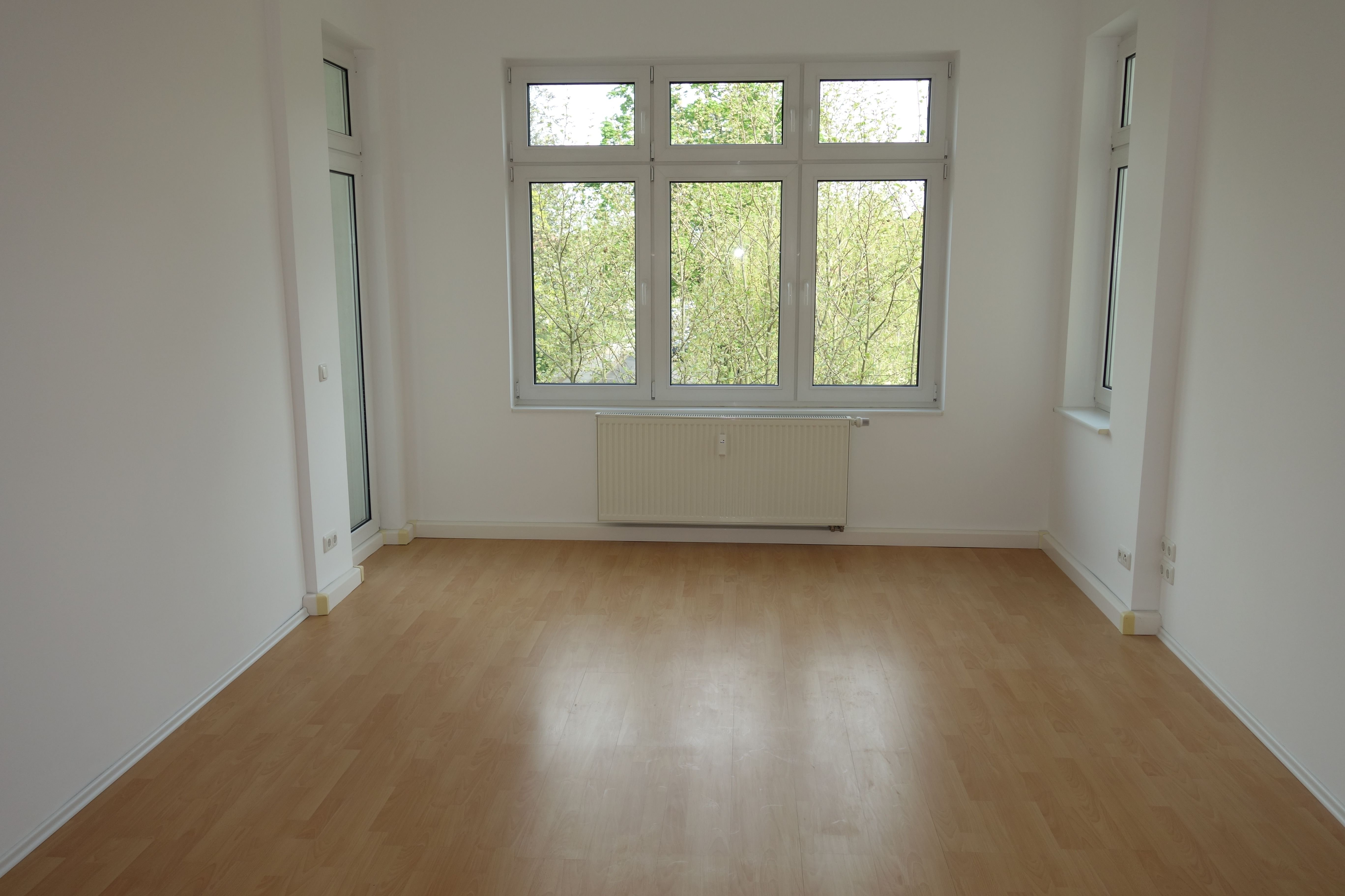 Wohnung zur Miete 1.200 € 3 Zimmer 85 m²<br/>Wohnfläche 1.<br/>Geschoss ab sofort<br/>Verfügbarkeit Koblenzer Str. / Bernauer Str. 1 / 119 B Oranienburg Oranienburg 16515