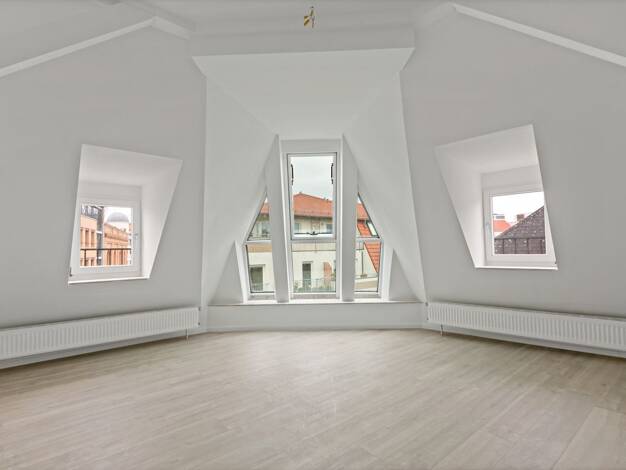 Wohnung zur Miete - Erstbezug 924 € 4 Zimmer 92 m² Martinstraße 25 Innenstadt Mitte 06108