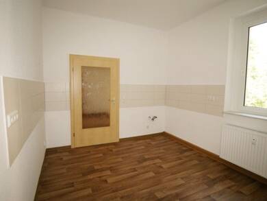 Wohnung zur Miete 340 € 2 Zimmer 58,2 m² 2. Geschoss Heinrich-Heine-Straße 10 Innenstadt Riesa 01589