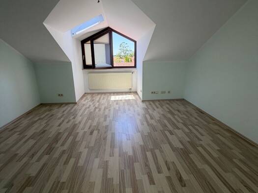 Büro zur Miete provisionsfrei 1.520 € 3,5 Zimmer 92 m² Bürofläche Sauerlach 82054