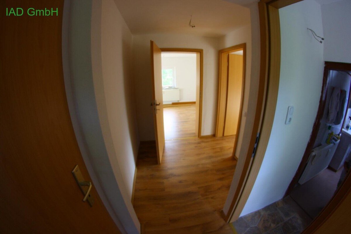 Mehrfamilienhaus zum Kauf 330.000 € 10 Zimmer 275 m²<br/>Wohnfläche 1.030 m²<br/>Grundstück ab sofort<br/>Verfügbarkeit Merka Großdubrau 02694