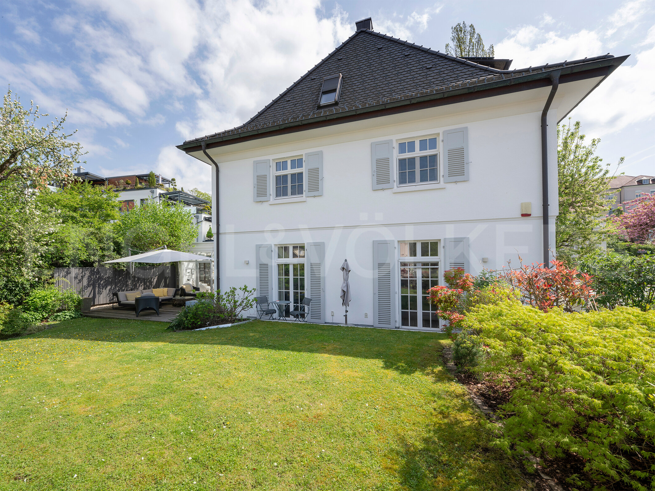 Einfamilienhaus zum Kauf 1.495.000 € 8,5 Zimmer 262 m²<br/>Wohnfläche 670 m²<br/>Grundstück Deggendorf Deggendorf 94469