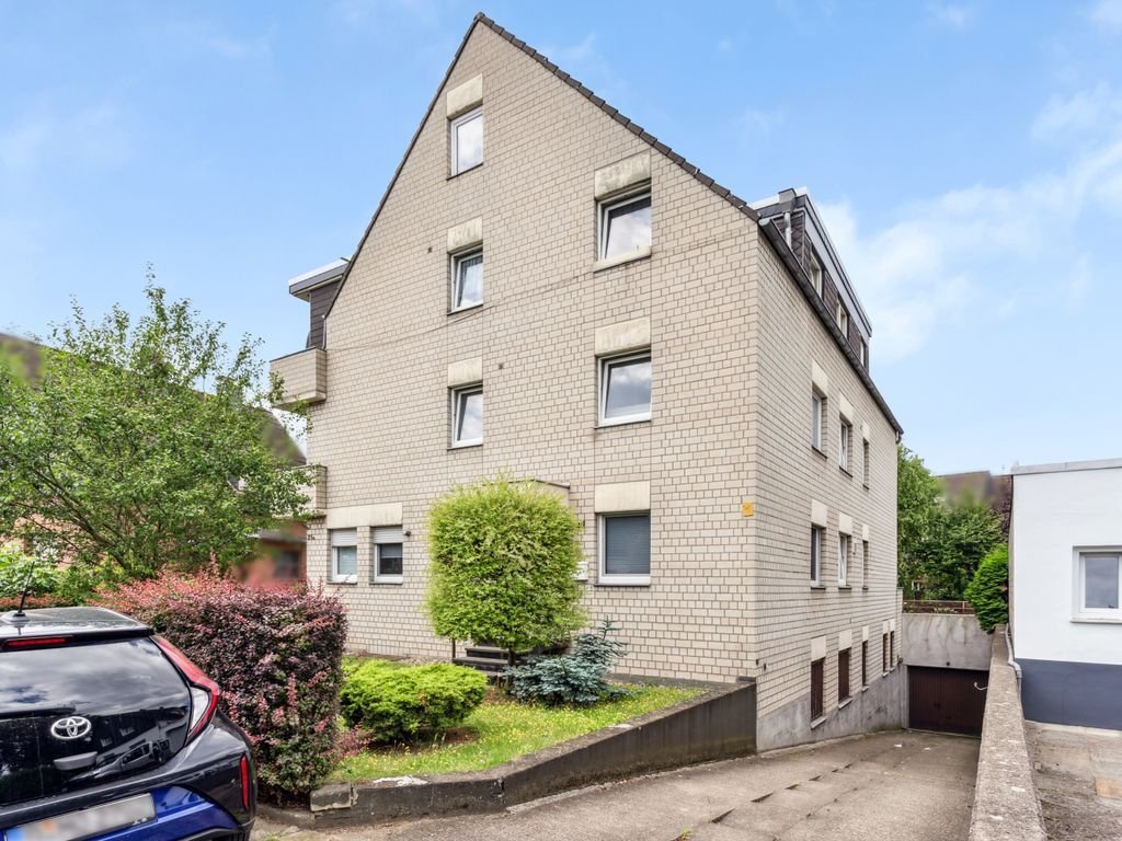 Mehrfamilienhaus zum Kauf 999.000 € 18 Zimmer 376 m²<br/>Wohnfläche 561 m²<br/>Grundstück Eller Düsseldorf 40229