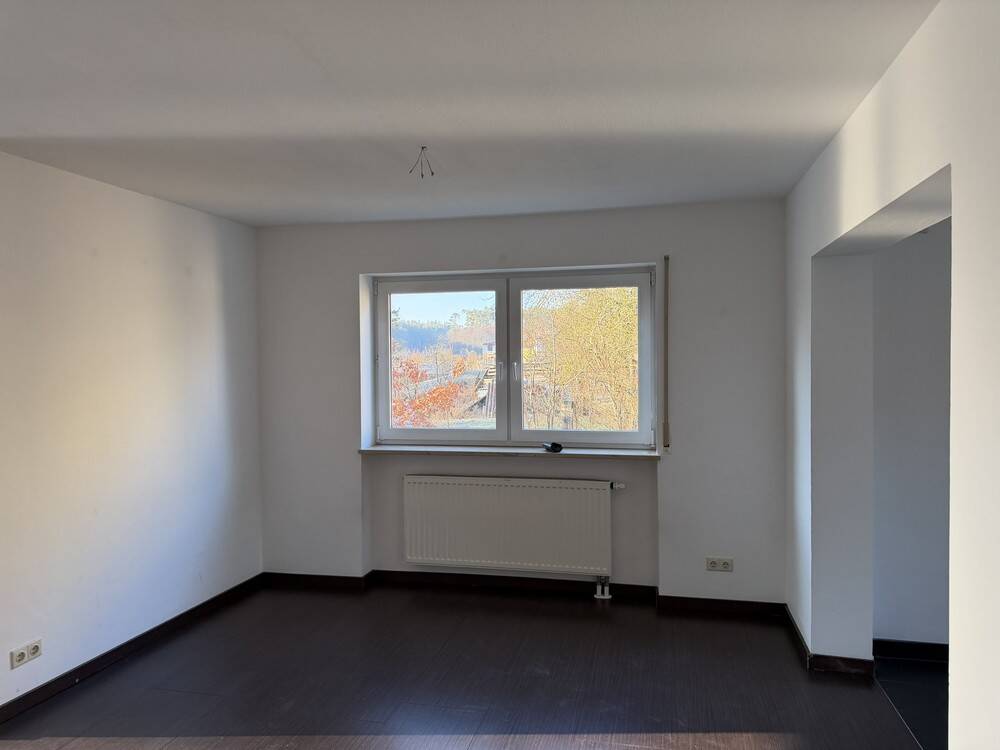 Immobilie in Hilpoltstein - FAMILIENFREUNDLICH - Doppelhaushälfte mit Garten - Bild 2