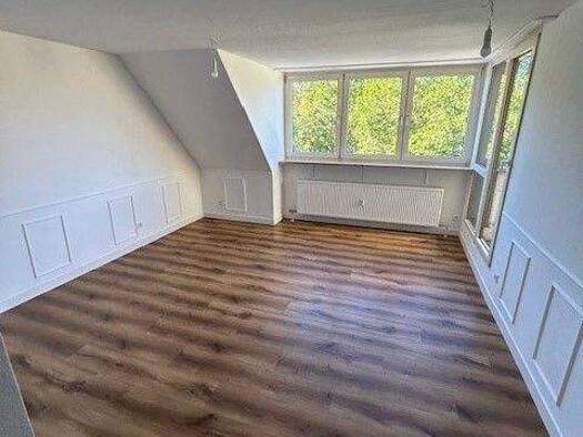 Wohnung zur Miete 790 € 2,5 Zimmer 69 m² 5. Geschoss frei ab sofort Kopernikusplatz 7 Steinbühl Nürnberg 90459