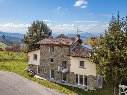 Haus zum Kauf 600.000 € 4 Zimmer 250 m² Caprese Michelangelo