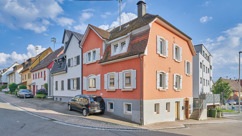 Mehrfamilienhaus zum Kauf 349.000 € 6 Zimmer 115 m²<br/>Wohnfläche 130 m²<br/>Grundstück Hochberg 308 Remseck am Neckar 71686