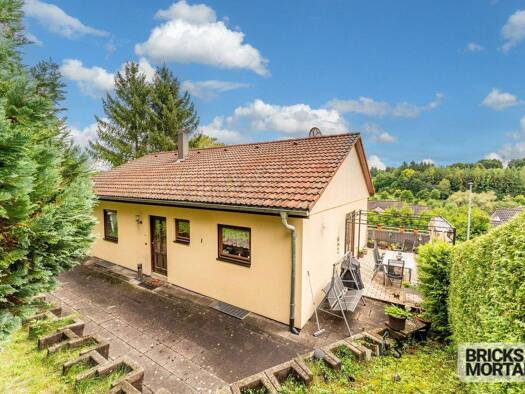 Einfamilienhaus zum Kauf 397.000 € 6 Zimmer 149 m² 709 m² Grundstück frei ab 01.07.2026 Trossingen 78647