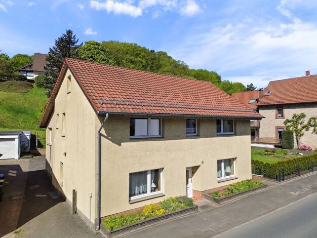 Einfamilienhaus zum Kauf 265.000 € 8,5 Zimmer 133,6 m² 355 m² Grundstück Oerlinghausen Oerlinghausen 33813