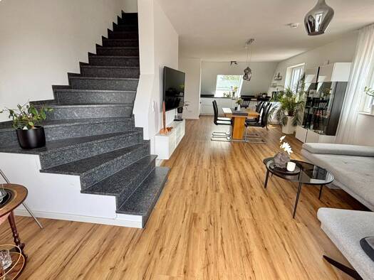 Wohnung zur Miete 1.000 € 3 Zimmer 112 m² 2. Geschoss frei ab 20.12.2026 Mertingen Mertingen 86690