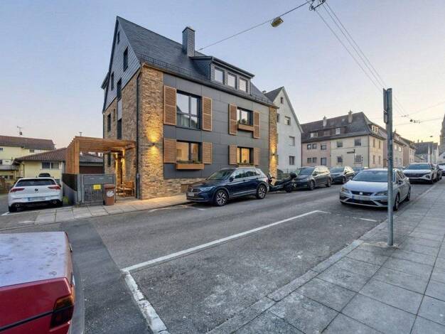 Mehrfamilienhaus zum Kauf 850.000 € 11 Zimmer 276 m² 306 m² Grundstück frei ab sofort Bietigheimer Straße 26 Zuffenhausen Stuttgart 70435