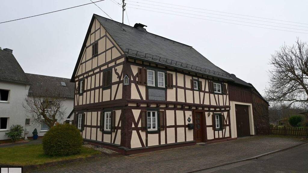 Haus zum Kauf provisionsfrei 299.000 € 4 Zimmer 123 m² 1.567 m² Grundstück Herschwiesen Boppard 56154