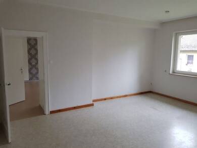 Wohnung zur Miete 370 € 2 Zimmer 67 m² EG Neustadt Neustadt 35279