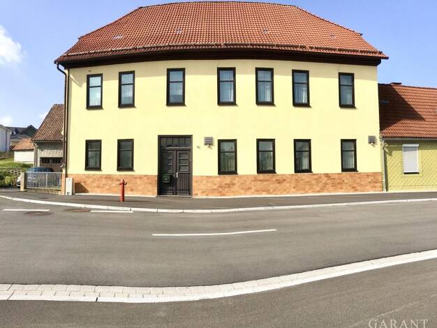 Mehrfamilienhaus zum Kauf provisionsfrei 175.500 € 12 Zimmer 149 m² 2.642 m² Grundstück Eisfeld Eisfeld 98673