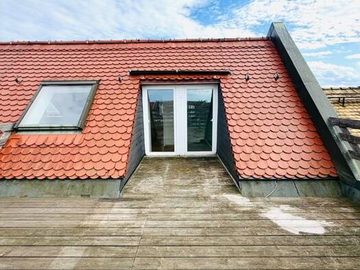 Wohnung zur Miete 575 € 2 Zimmer 65,2 m² Lützner Straße 190 Neulindenau Leipzig 04179