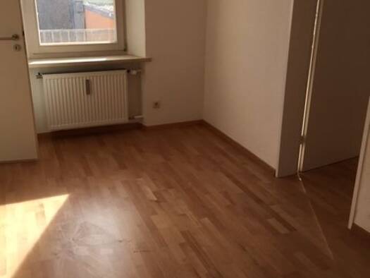 Wohnung zur Miete 450 € 2 Zimmer 39 m² Geschoss 2/3 frei ab sofort Lucknerstraße Cham Cham 93413
