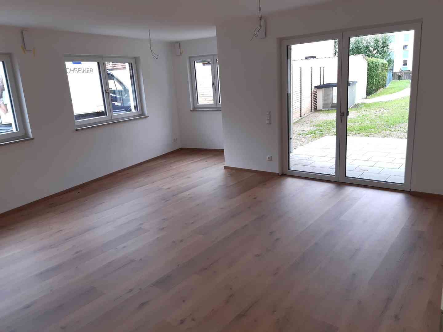 Wohnung zur Miete 700 € 2 Zimmer 75,1 m²<br/>Wohnfläche ab sofort<br/>Verfügbarkeit Rennweg 8b Nikola Landshut 84034