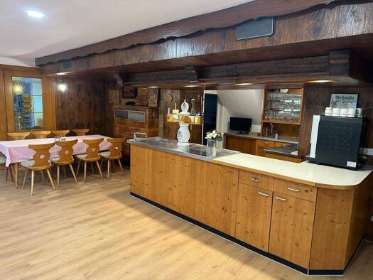 Restaurant zur Miete provisionsfrei 200 m² Gastrofläche 1.279 m² Grundstück Nußbach Triberg im Schwarzwald 78098