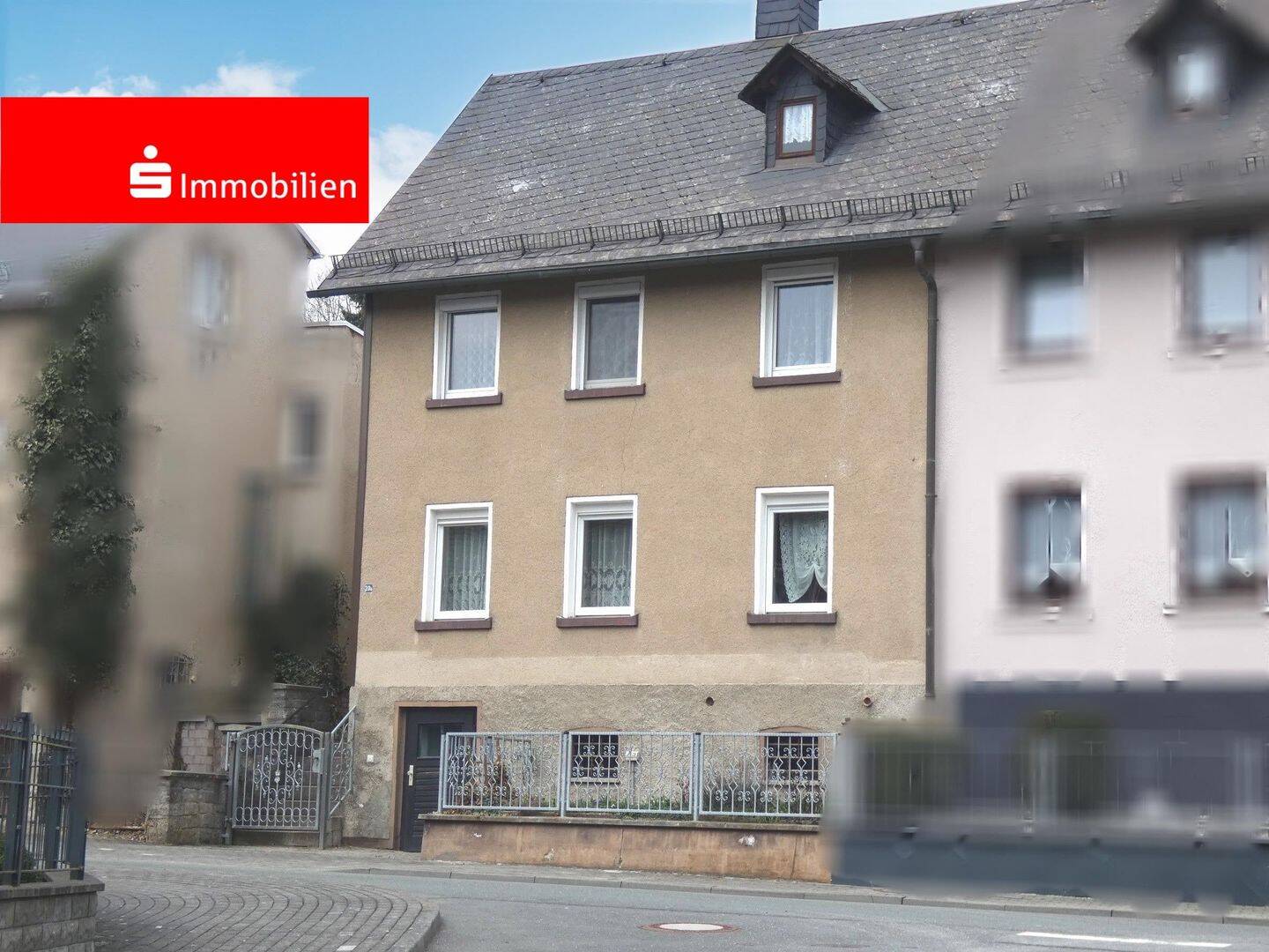 Immobilie in Hirschberg - Handwerkertraum nahe der A9 - Doppelhaushälfte mit Werkstatt & Garten in Hirschberg/Saale OT Göritz - Bild 0