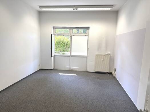 Praxisfläche zur Miete provisionsfrei 172 € 1 Zimmer 21,5 m² Bürofläche Clausstraße 27 Gablenz Gablenz 09126