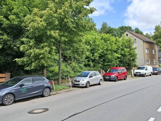 Grundstück zum Kauf 70.000 € 1.015 m² Grundstück Baugenehmigung vorhanden frei ab sofort Oberlungwitz 09353