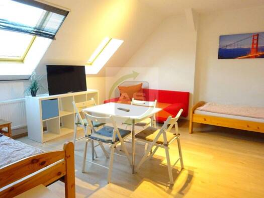 Wohnung zur Miete 320 € 2 Zimmer 47,2 m² 3. Geschoss Crimmitschauer Straße 66 Weißenborn Zwickau 08058