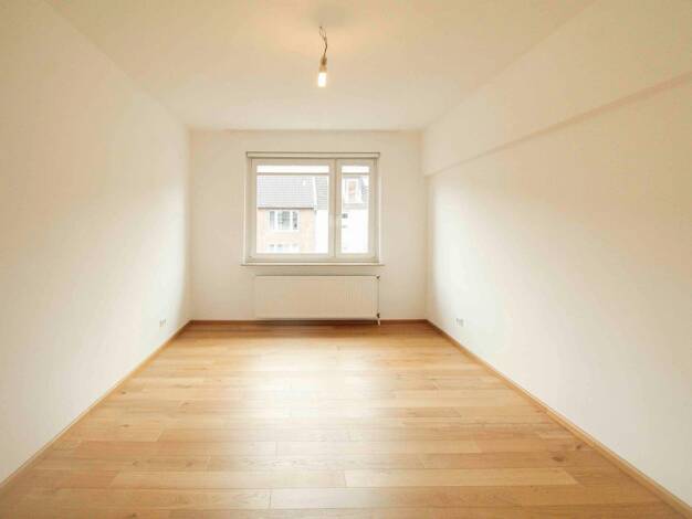 Wohnung zum Kauf 369.000 € 3 Zimmer 77 m² 4. Geschoss Bilk Düsseldorf 40225