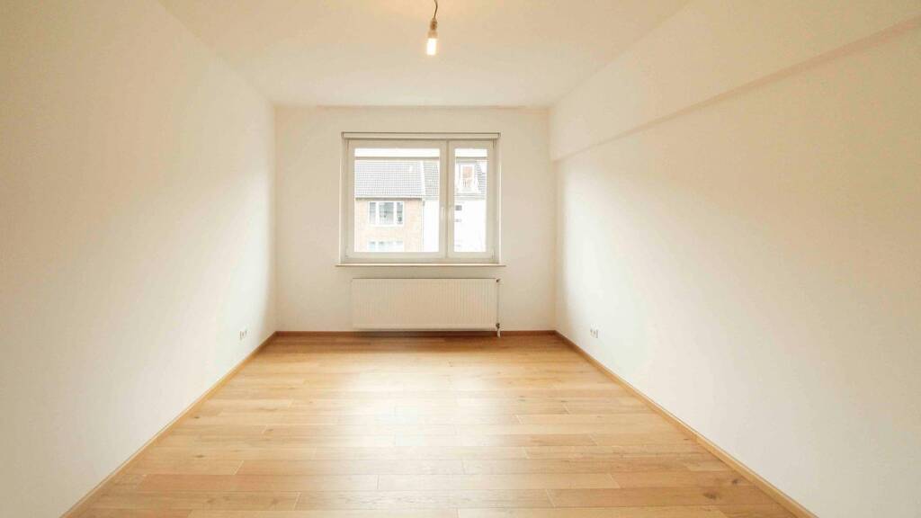 Wohnung zum Kauf 369.000 € 3 Zimmer 77 m² 4. Geschoss Bilk Düsseldorf 40225