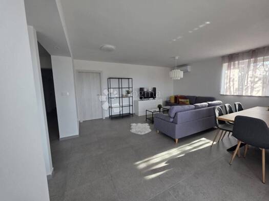 Wohnung zur Miete 1 € 5 Zimmer 160 m² Geschoss 1/1 Kukuljanovo, Bakar Bakar 51262