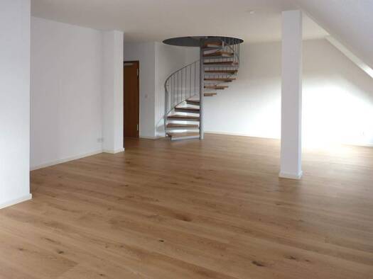 Maisonette zur Miete 1.270 € 3 Zimmer 109,1 m² 2. Geschoss frei ab sofort Gallasstraße 32 Dambach Fürth 90768