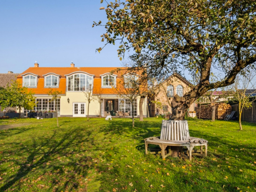 Bauernhaus zum Kauf 15 Zimmer 820 m² 4.980 m² Grundstück Neuruppin 16816