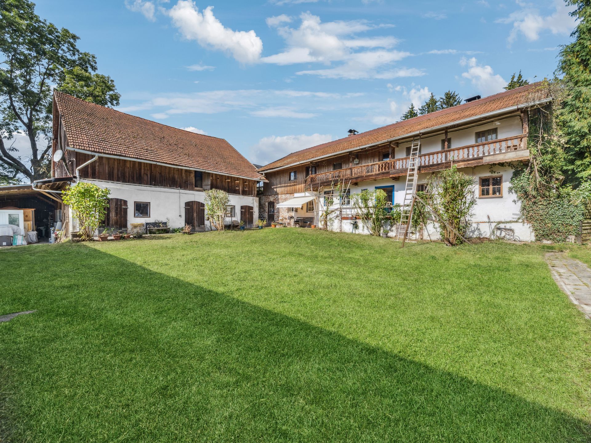 Bauernhaus zum Kauf 1.500.000 € 7,5 Zimmer 302,7 m²<br/>Wohnfläche 32.630 m²<br/>Grundstück Geisenhausen 84144