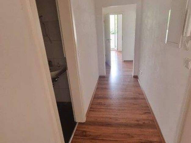 Wohnung zur Miete 845 € 2 Zimmer 65 m² 1. Geschoss frei ab 20.12.2025 Selbecker Str. 26 Rath Düsseldorf 40472
