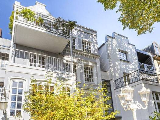 Mehrfamilienhaus zum Kauf 3.200.000 € 11 Zimmer 230 m² 329 m² Grundstück frei ab sofort Eilbek Hamburg - Uhlenhorst 22089