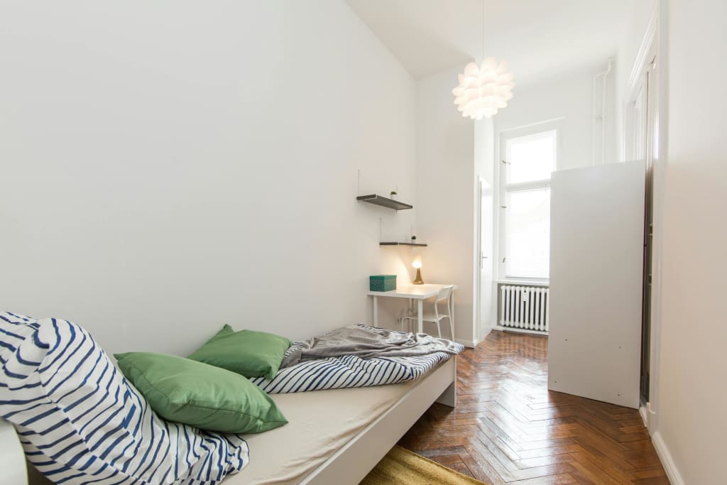 Wohnung zur Miete Wohnen auf Zeit 720 € 1 Zimmer 12 m²<br/>Wohnfläche 01.03.2025<br/>Verfügbarkeit Kantstraße Charlottenburg Berlin 10627