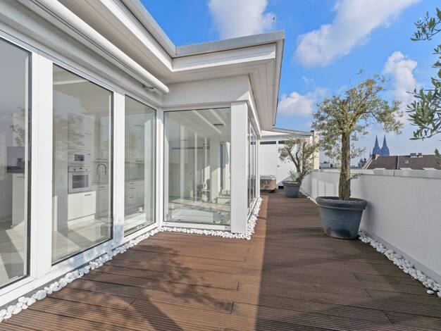 Penthouse zur Miete 2.100 € 2,5 Zimmer 95 m² 7. Geschoss Neustadt-Nord Innenstadt 50670