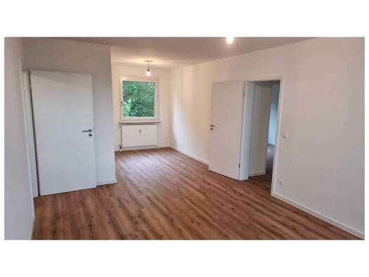 Wohnung zur Miete 775 € 4 Zimmer 86,1 m² 3. Geschoss frei ab 01.08.2026 Schweriner Str. 2 Karthause Koblenz 56075