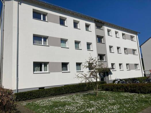 Wohnung zur Miete 736 € 3 Zimmer 65,7 m² 2. Geschoss frei ab 01.10.2026 Breslauer Straße 4 Weißkirchen Oberursel (Taunus) 61440